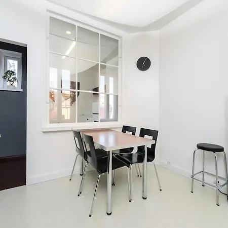 Apartman 2-bed, 1,5-bath Old Town Flat With Sauna And Bar *