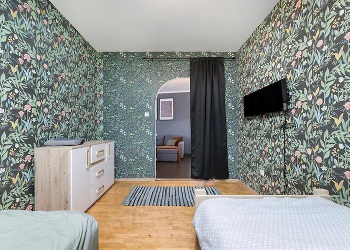 Apartmán 2-bed, 1,5-bath Old Town Flat With Sauna And Bar *