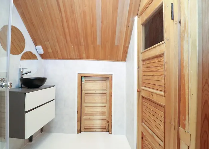 Daire 2-bed, 1,5-bath Old Town Flat With Sauna And Bar