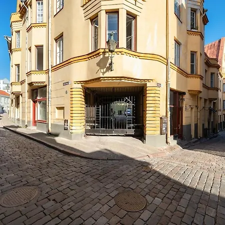 Appartement 2-bed, 1,5-bath Old Town Flat With Sauna And Bar
